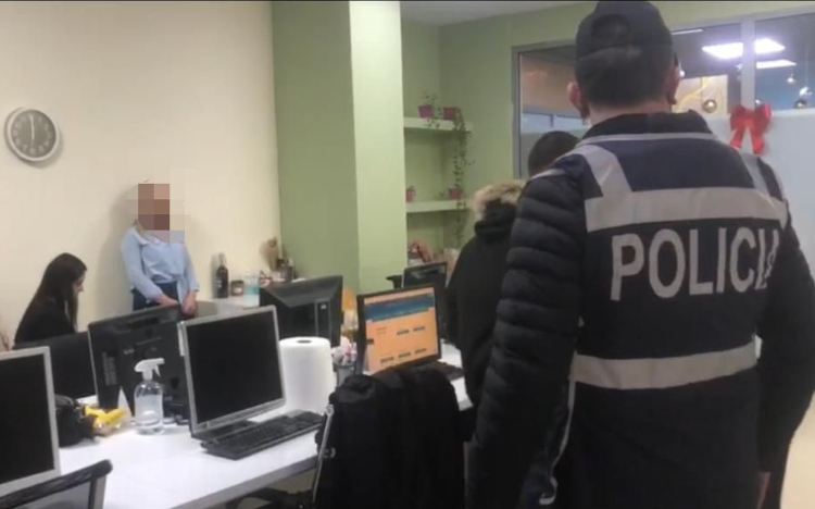 Police raid call centre in Albania